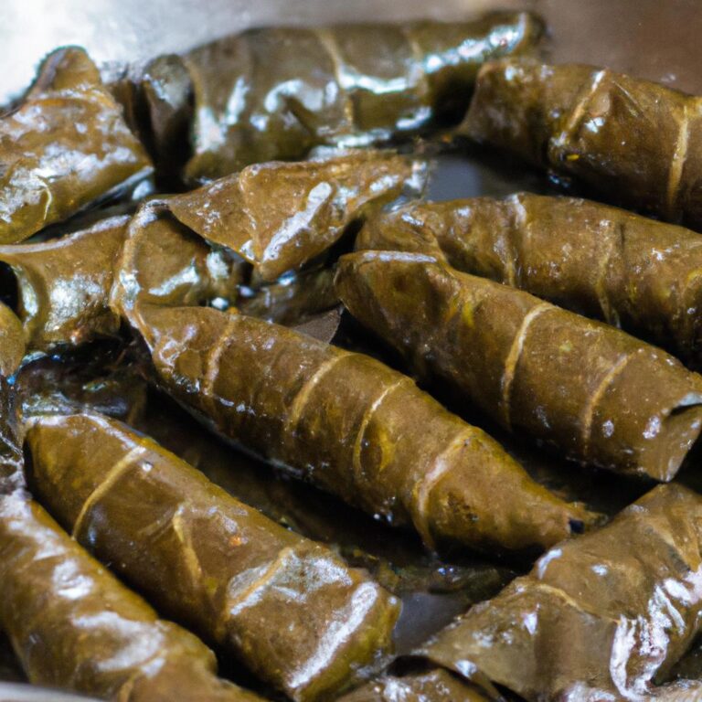 Plněné vinné listy s masem