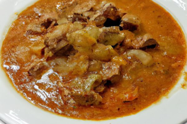 Staročeský hovězí guláš s cibulí