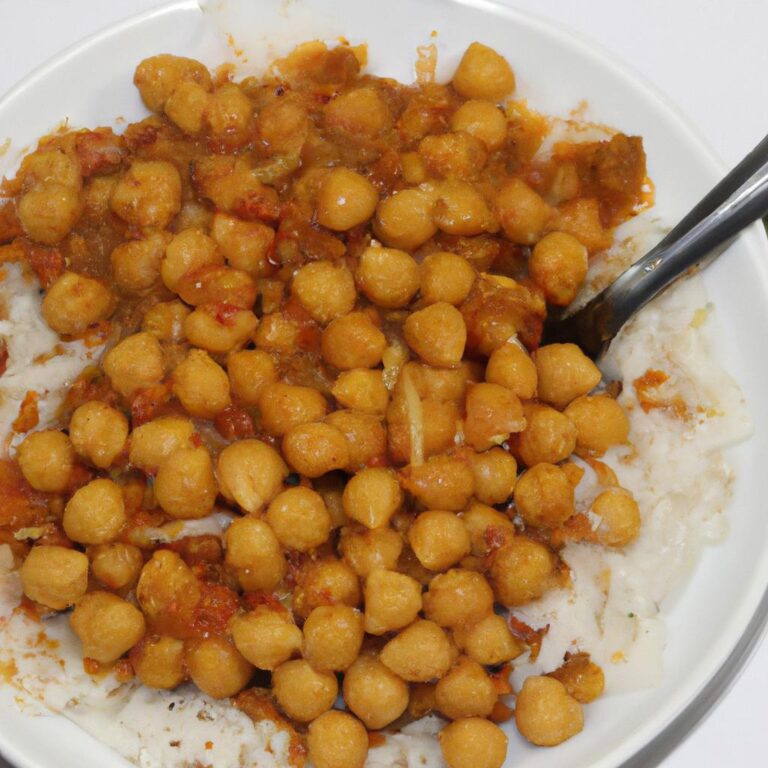 Pikantní cizrnové kari s rýží